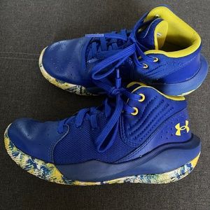 Under Armour basketball shoes size 1.5Y